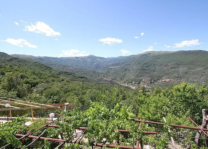 Nonni Devia Κατάλυμα σε φάρμα Lucinasco